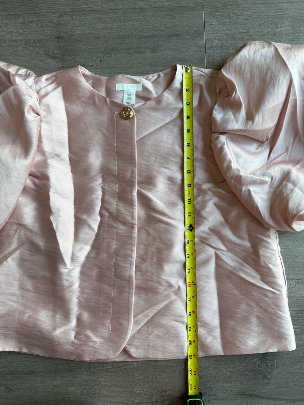 NWT H&M BALLOON-SLEEVED BLOUSE - light pink - size medium - Picture 2 of 5